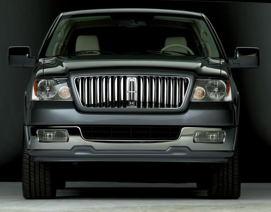  Lincoln Mark LT Concept 2004 года  (фото 30 из 51)